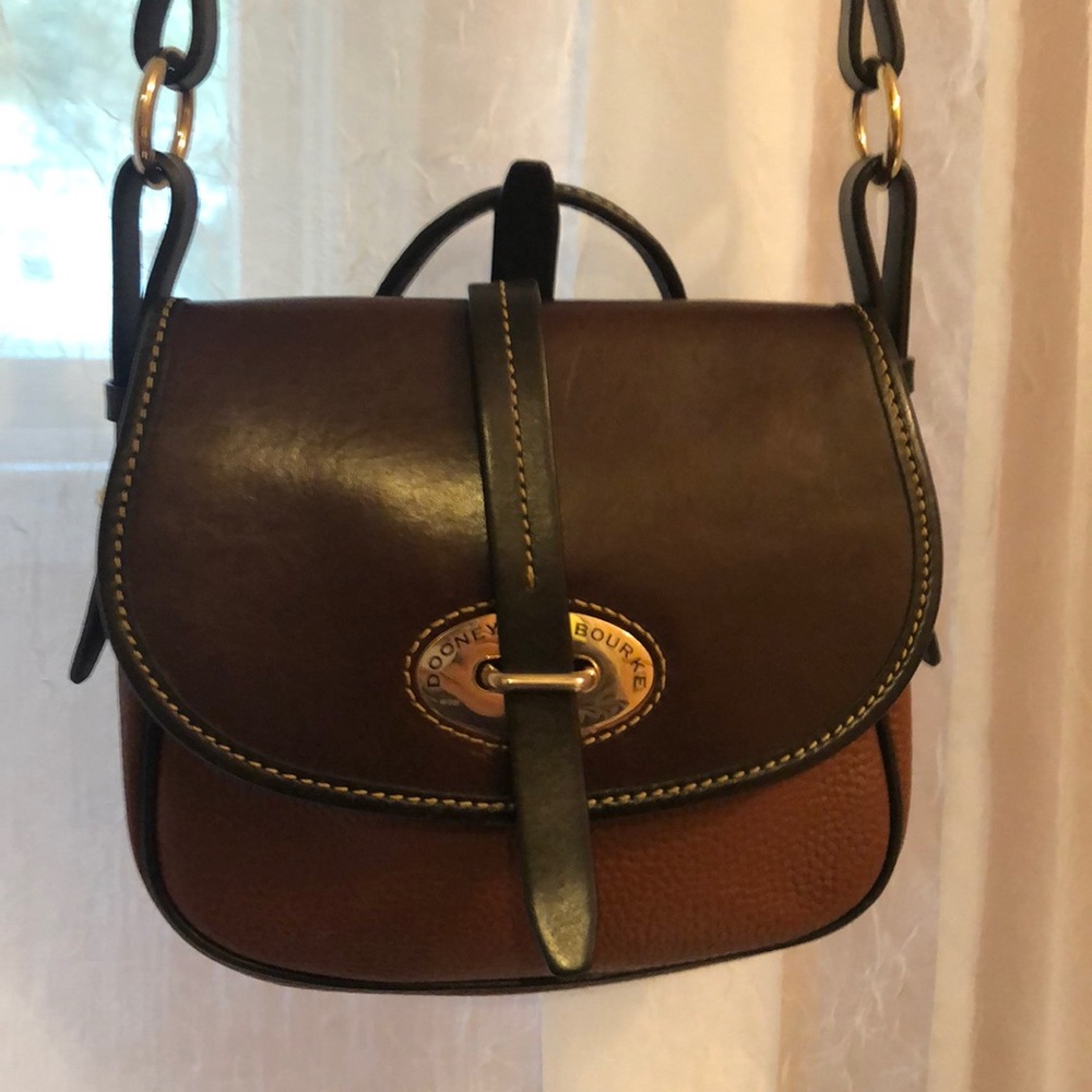Dooney & Bourke purse